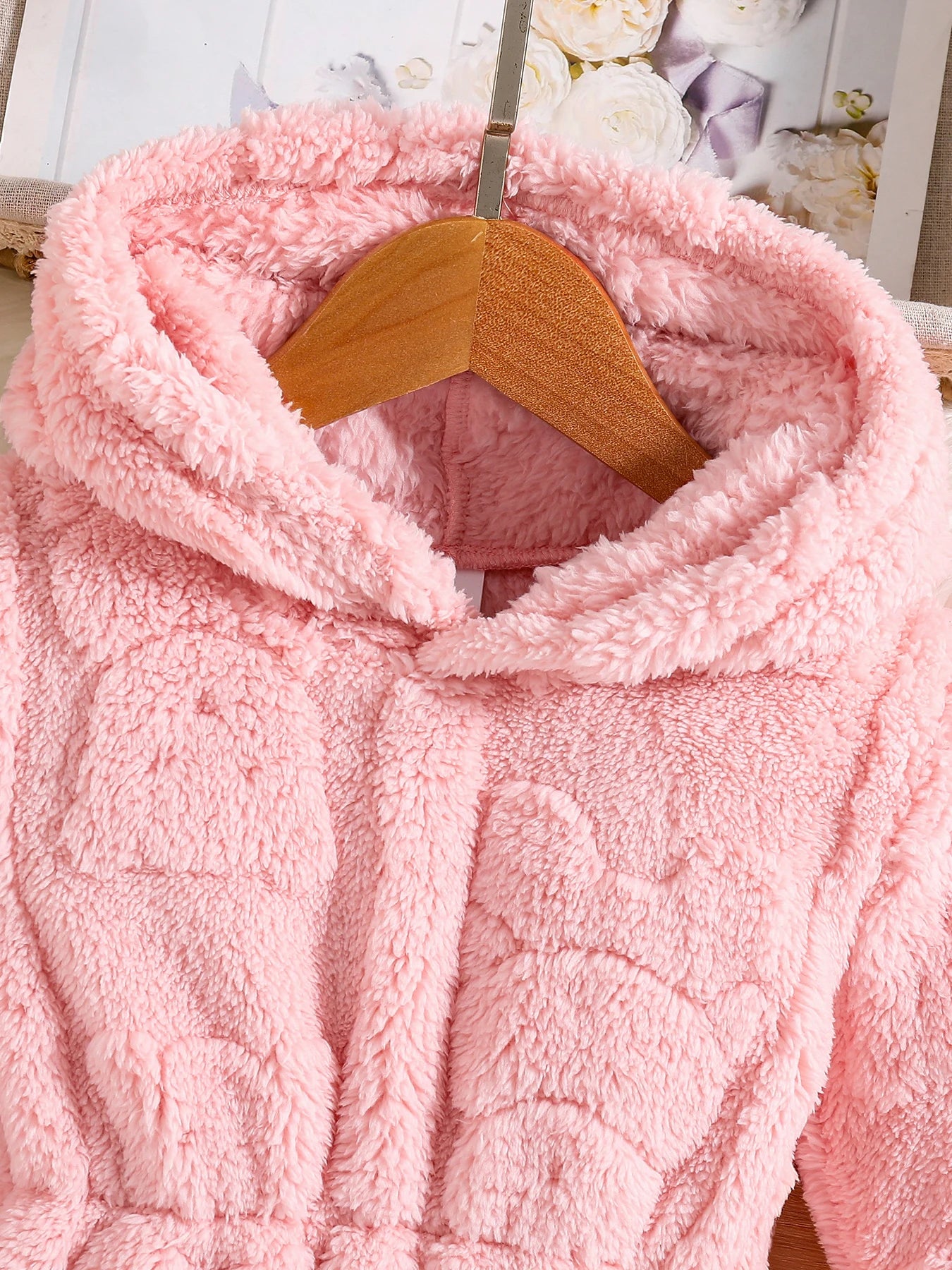 Girls' Pink Velvet Hooded Coat – Warm Casual Zip-Up Jacket (4–8Y)